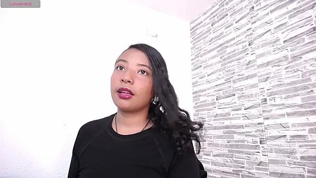 Snapshot of Zoe_Rider chatting on 11/08/25, 12:49 Zoe Rider online show from 11/08/25, 12:49