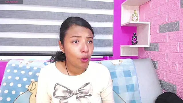 Snapshot of Zoe_Rider chatting on 12/04/25, 12:36 Zoe Rider online show from 12/04/25, 12:36