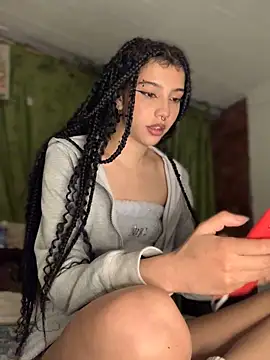 MiaaCute- online show from 11/13/25, 01:04