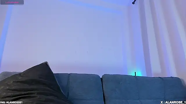 Snapshot of AlanRose01 chatting on 10/19/25, 05:02 AlanRose01 online show from 10/19/25, 05:02