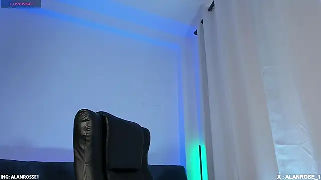 Snapshot of AlanRose01 chatting on 10/27/25, 02:10 AlanRose01 online show from 10/27/25, 02:10