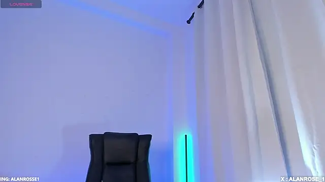 Snapshot of AlanRose01 chatting on 11/08/25, 09:46 AlanRose01 online show from 11/08/25, 09:46