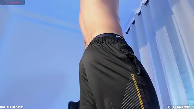 Snapshot of AlanRose01 chatting on 12/03/25, 01:09 AlanRose01 online show from 12/03/25, 01:09