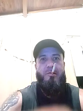 Snapshot of barbas880914 chatting on 10/17/25, 11:29 barbas880914 online show from 10/17/25, 11:29