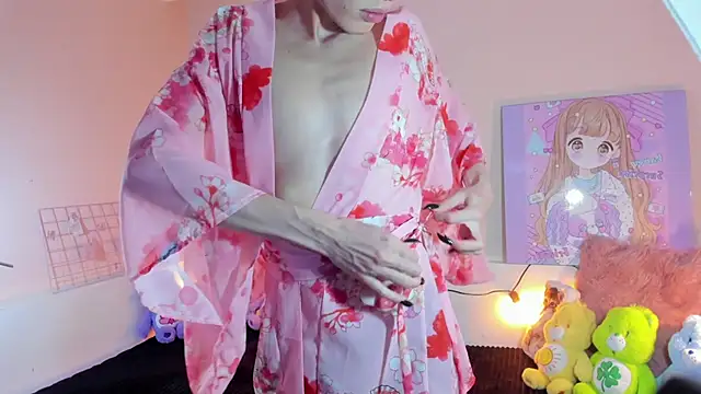 Strawberry Kitty  online show from 12/01/25, 04:06