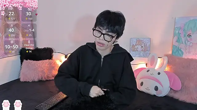 Strawberry Kitty  online show from 01/10/26, 04:14