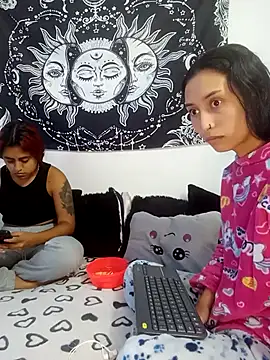 emily n abby online show from 02/11/26, 01:27