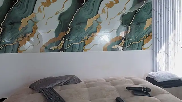 sharon ivanna12 online show from 02/05/26, 07:29