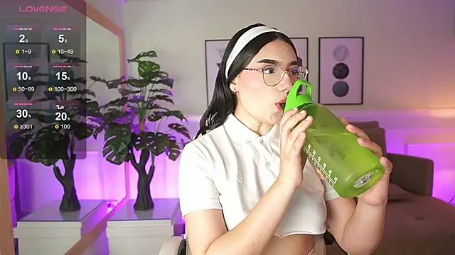 EmilyTurneer online show from 02/27/26, 07:14