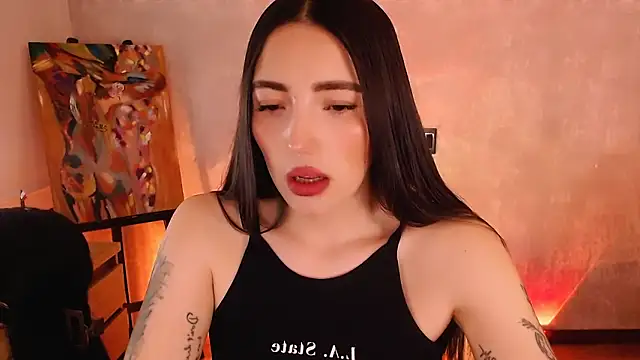 Snapshot of natval6 chatting on 11/01/25, 10:39 natval6 online show from 11/01/25, 10:39