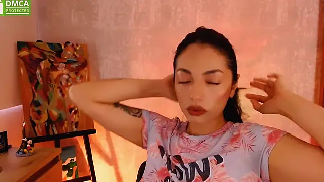 Snapshot of natval6 chatting on 11/05/25, 10:48 natval6 online show from 11/05/25, 10:48