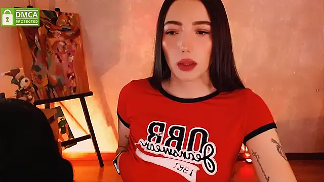 Snapshot of natval6 chatting on 11/21/25, 10:25 natval6 online show from 11/21/25, 10:25