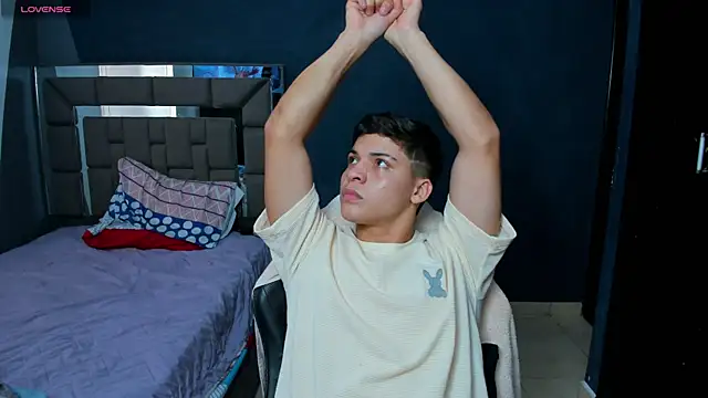 baby david 03 online show from 04/18/26, 10:21