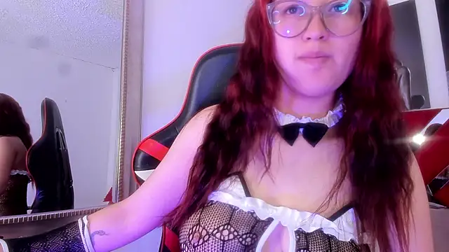 Snapshot of Adara_velvet chatting on 10/25/25, 03:14 Adara velvet online show from 10/25/25, 03:14