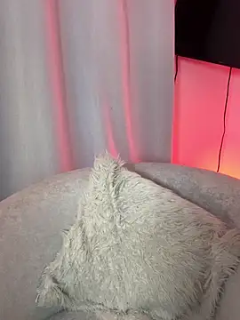 elegant  rouse online show from 03/04/26, 11:33