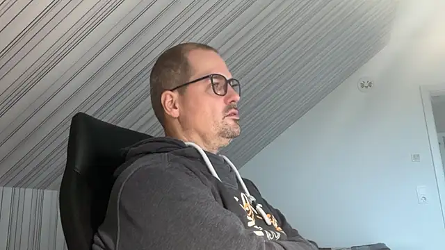 GermanMadMatt online show from 10/21/25, 08:04