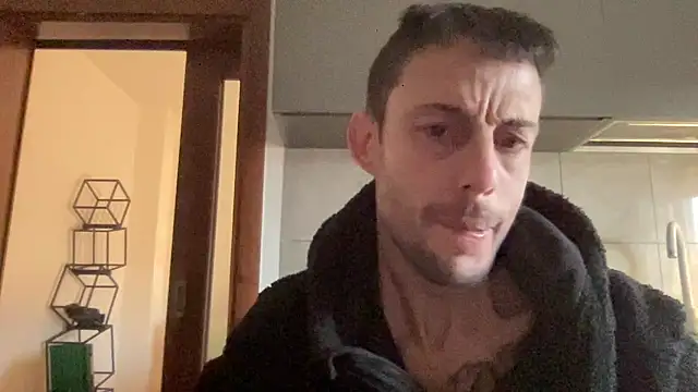 Snapshot of Drgghjkkk chatting on 02/25/26, 07:18 Drgghjkkk online show from 02/25/26, 07:18