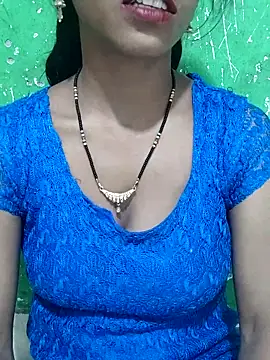 Itz Aisha   online show from 03/02/26, 08:43