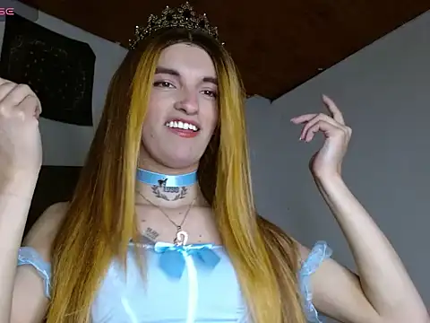 Snapshot of Scarlett_crastrawberry chatting on 05/19/26, 10:32 Scarlett crastrawberry online show from 05/19/26, 10:32