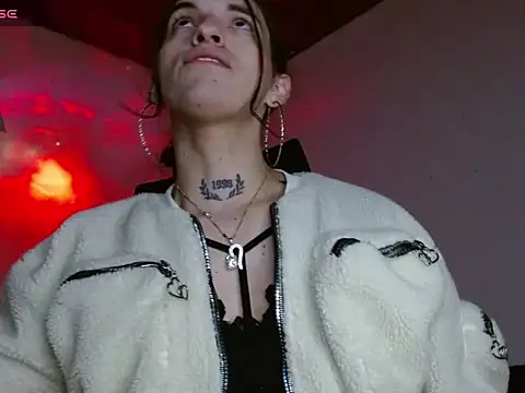 Snapshot of Scarlett_crastrawberry chatting on 05/26/26, 05:03 Scarlett crastrawberry online show from 05/26/26, 05:03