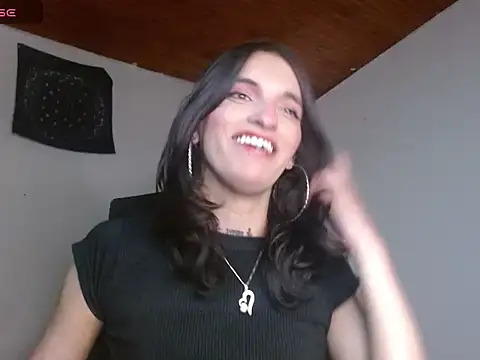 Snapshot of Scarlett_crastrawberry chatting on 05/29/26, 01:36 Scarlett crastrawberry online show from 05/29/26, 01:36