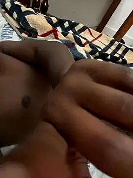 Snapshot of solodrive chatting on 11/13/25, 11:03 solodrive online show from 11/13/25, 11:03