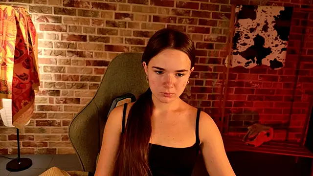 May Bloom online show from 10/24/25, 05:15