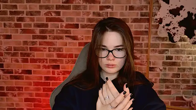 May Bloom online show from 02/12/26, 06:08