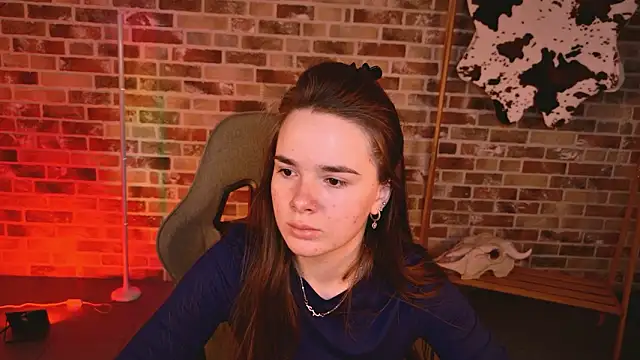 May Bloom online show from 03/24/26, 07:02