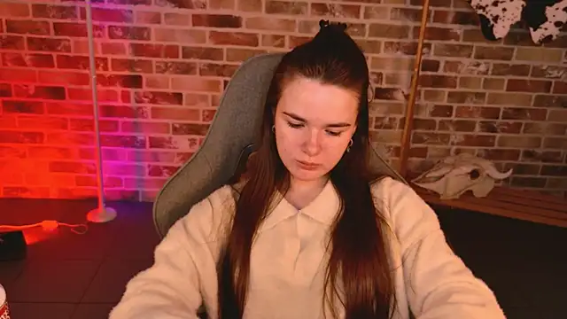 May Bloom online show from 03/28/26, 09:09