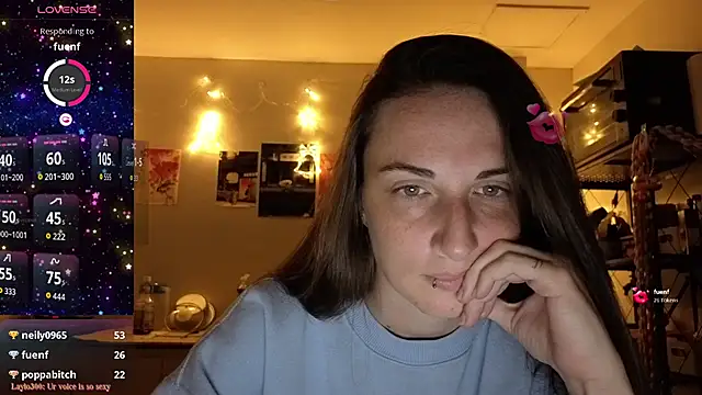 Snapshot of mistressaurora chatting on 10/19/25, 10:49 mistressaurora online show from 10/19/25, 10:49