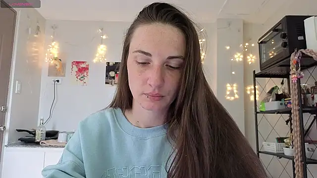 Snapshot of mistressaurora chatting on 10/21/25, 01:06 mistressaurora online show from 10/21/25, 01:06