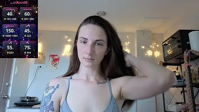 Snapshot of mistressaurora chatting on 10/25/25, 08:11 mistressaurora online show from 10/25/25, 08:11