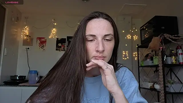 Snapshot of mistressaurora chatting on 11/01/25, 08:49 mistressaurora online show from 11/01/25, 08:49