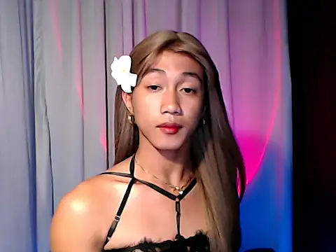 taylaxuxu online show from 03/18/26, 09:56