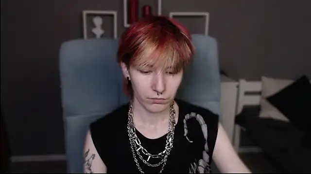 guitarandangell online show from 03/31/26, 01:55