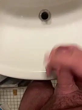 Snapshot of Ing-O2 chatting on 11/01/25, 05:31 Ing-O2 online show from 11/01/25, 05:31