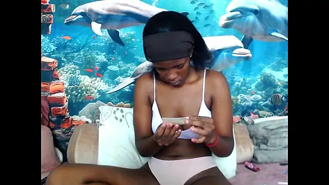 AfricanBarbiee69 online show from 05/19/26, 10:43
