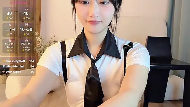Xiaowen-wen online show from 04/23/26, 12:29