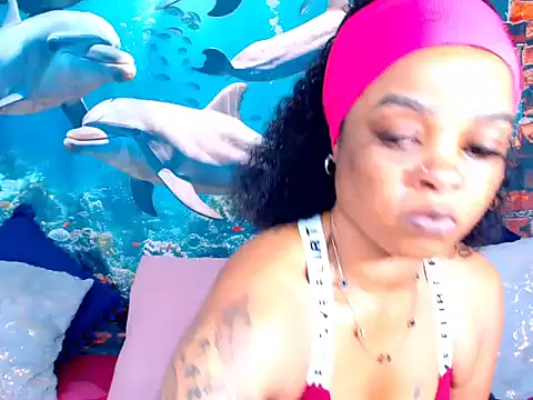 Snapshot of Cherrybootyjoy chatting on 10/29/25, 06:48 Cherrybootyjoy online show from 10/29/25, 06:48