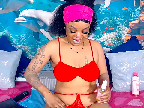 Snapshot of Cherrybootyjoy chatting on 11/01/25, 08:22 Cherrybootyjoy online show from 11/01/25, 08:22