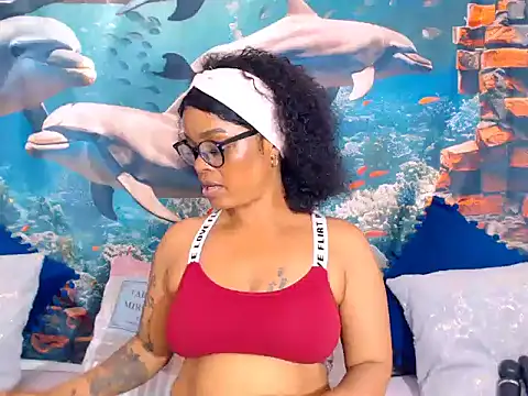 Snapshot of Cherrybootyjoy chatting on 11/21/25, 05:50 Cherrybootyjoy online show from 11/21/25, 05:50