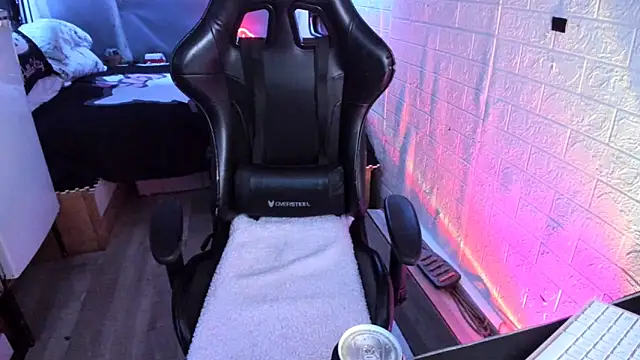 MartesBratty online show from 02/04/26, 10:26