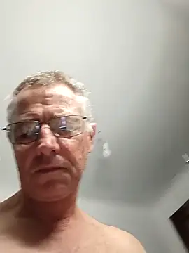 Snapshot of Sexyfab65 chatting on 11/15/25, 05:53 Sexyfab65 online show from 11/15/25, 05:53