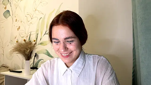 Snapshot of LunaAfrodita chatting on 10/28/25, 05:26 LunaAfrodita online show from 10/28/25, 05:26