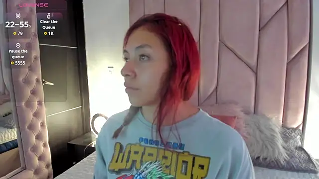 Snapshot of melanie_roux__ chatting on 11/06/25, 01:23 melanie roux online show from 11/06/25, 01:23