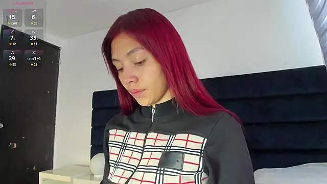 Snapshot of melanie_roux__ chatting on 02/25/26, 12:15 melanie roux online show from 02/25/26, 12:15