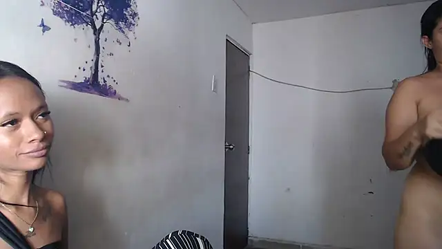 ricaslatinas1 online show from 02/25/26, 06:39