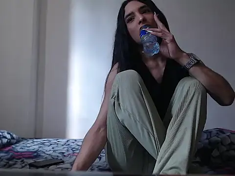  camila trans  online show from 11/06/25, 07:48