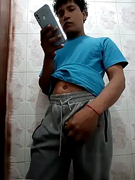 Snapshot of Gh_garciaz chatting on 12/18/25, 05:41 Gh garciaz online show from 12/18/25, 05:41